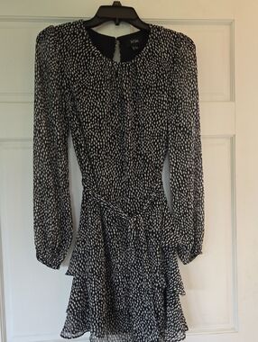 MSK Black and White Printed Long Sleeve Tiered Dress